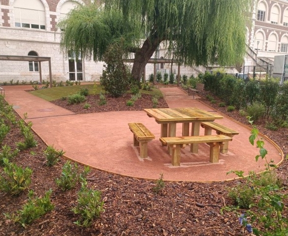 Jardin thérapeutique pour l'Hôpital Dieu