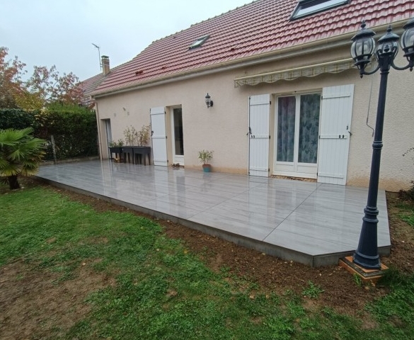 Création d'une terrasse en grès cérame